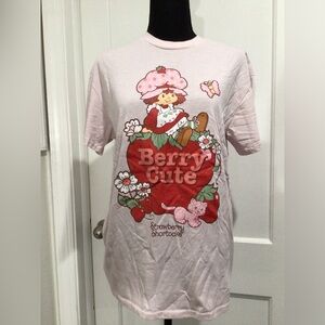Strawberry shortcake pink graphic T-shirt